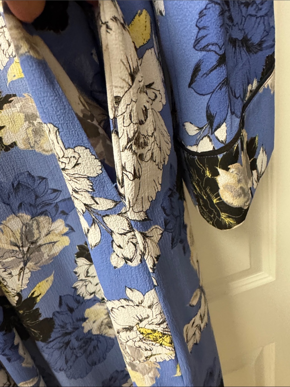 Jennifer Lopez Blue Floral Open-Front Cape Kimono with Pockets - Size L - Picture 3 of 12